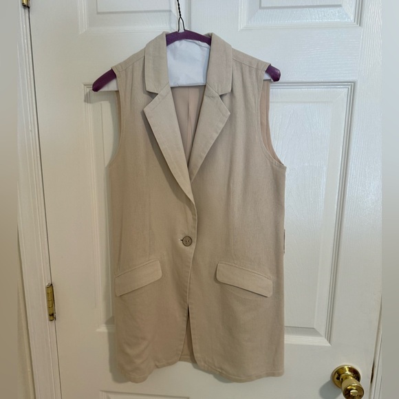 Ellen Tracy Linen Blend Vest - Picture 2 of 5